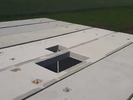 stropné panely